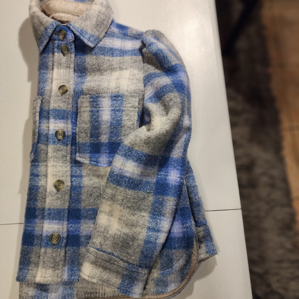 GAP Woman Blue and Gray Checkered Button Down Shirt S/P - Picture 3 of 9